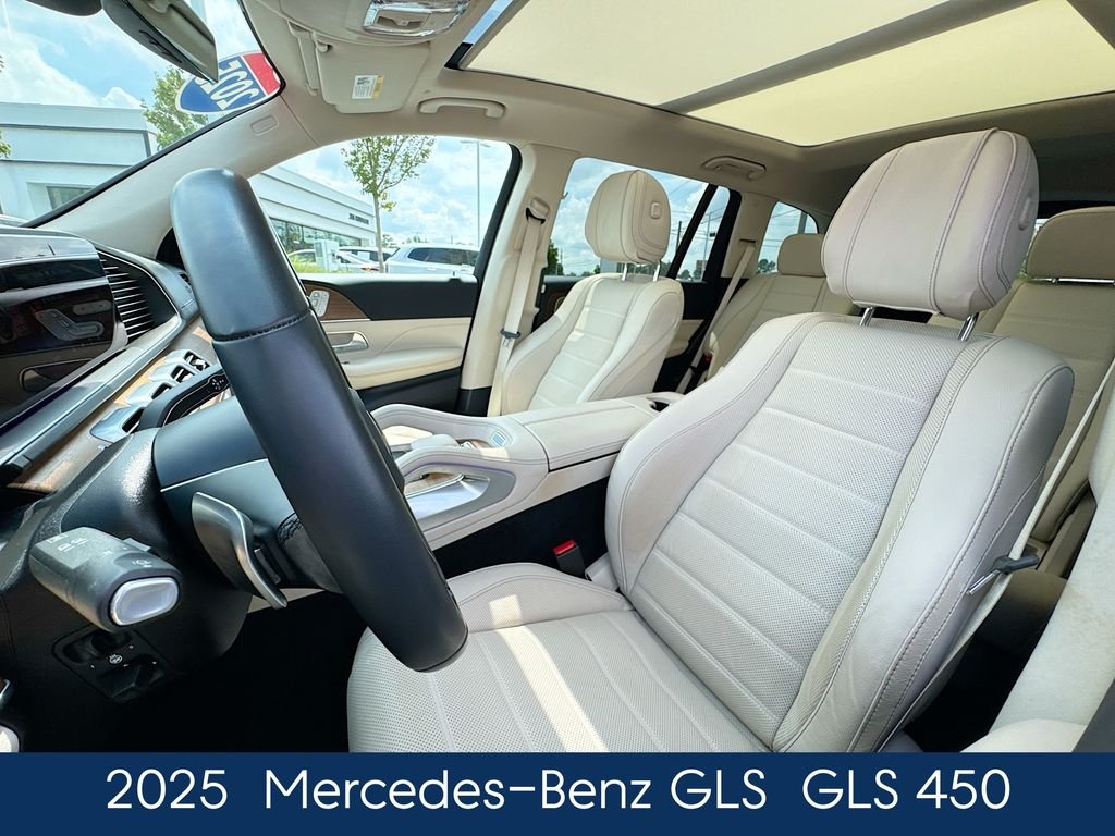 Used 2025  Mercedes-Benz GLS 450 image 15