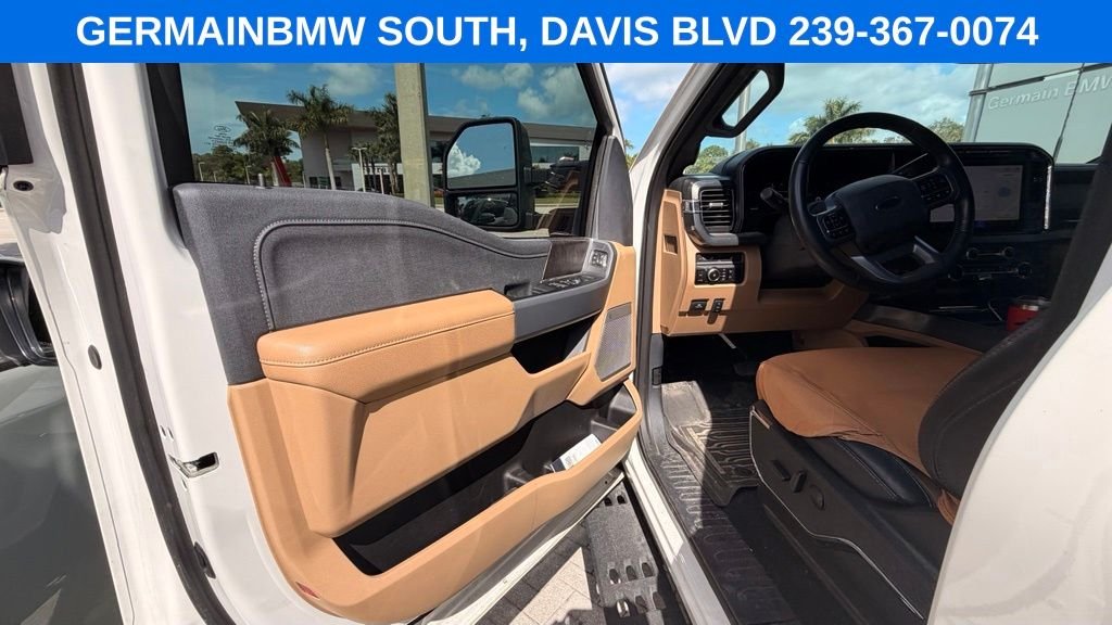 Used 2024 White Metallic Ford Lariat image 32