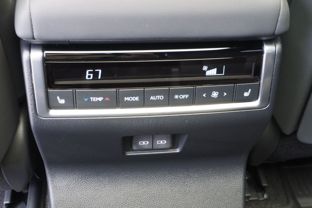 Used 2025 Silver Lexus 550 Luxury+ image 17