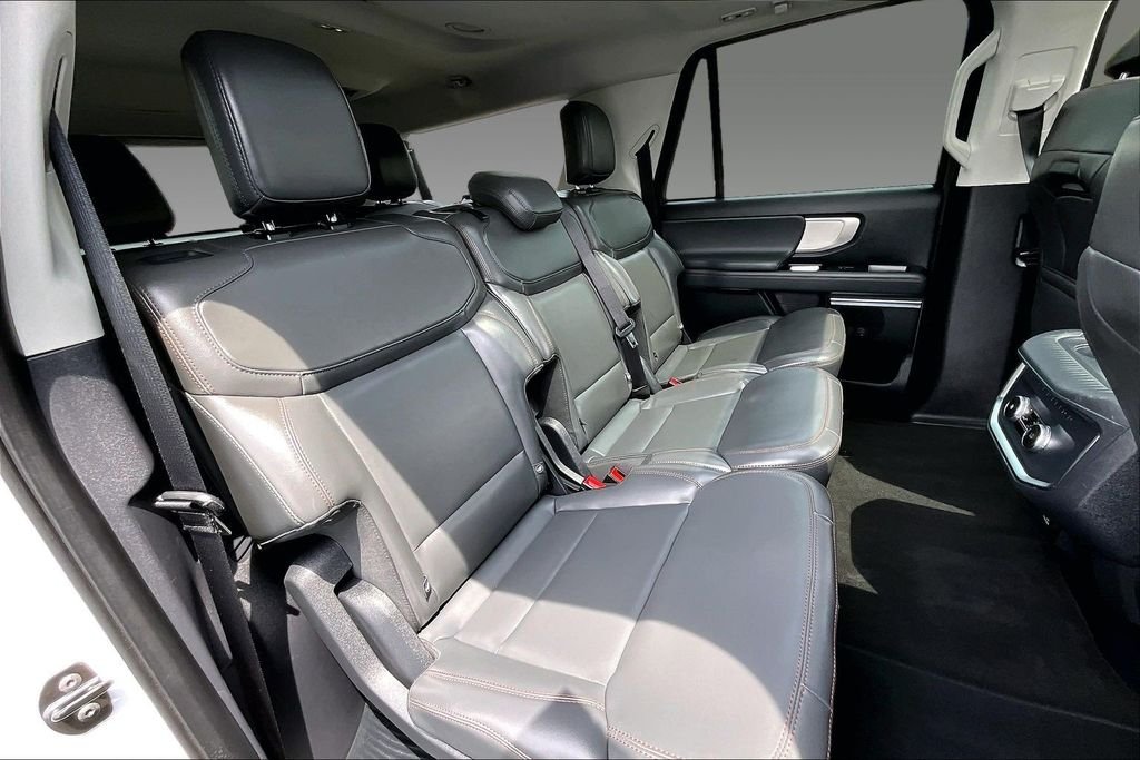 Used 2025 Silver Metallic Ford Active image 16