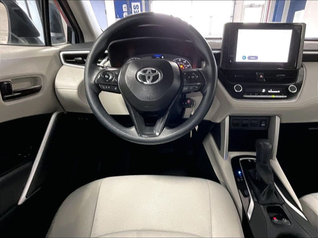 Used 2025 Celestite Toyota L image 17