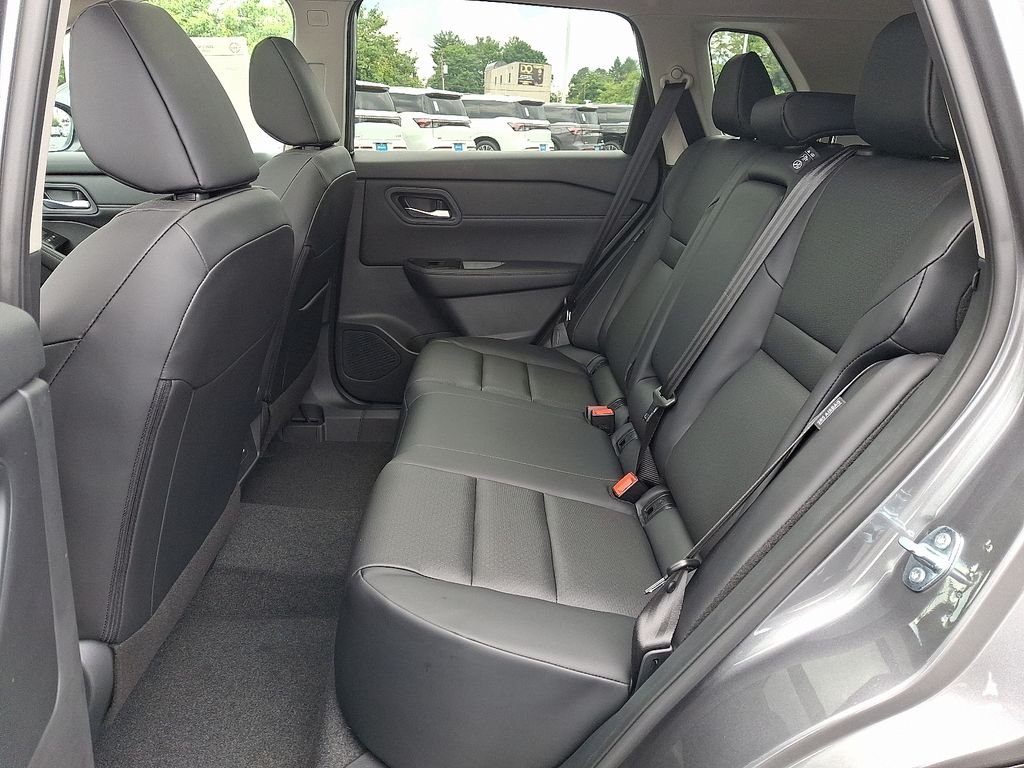 2026 Nissan Rogue — photo 6