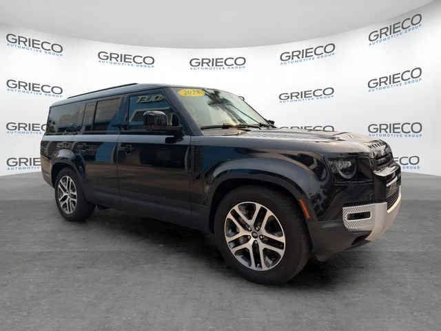 2023 Land Rover Defender 130 SE