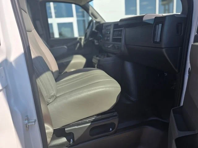 2025 Chevrolet Express Cargo Work Van - Photo 20