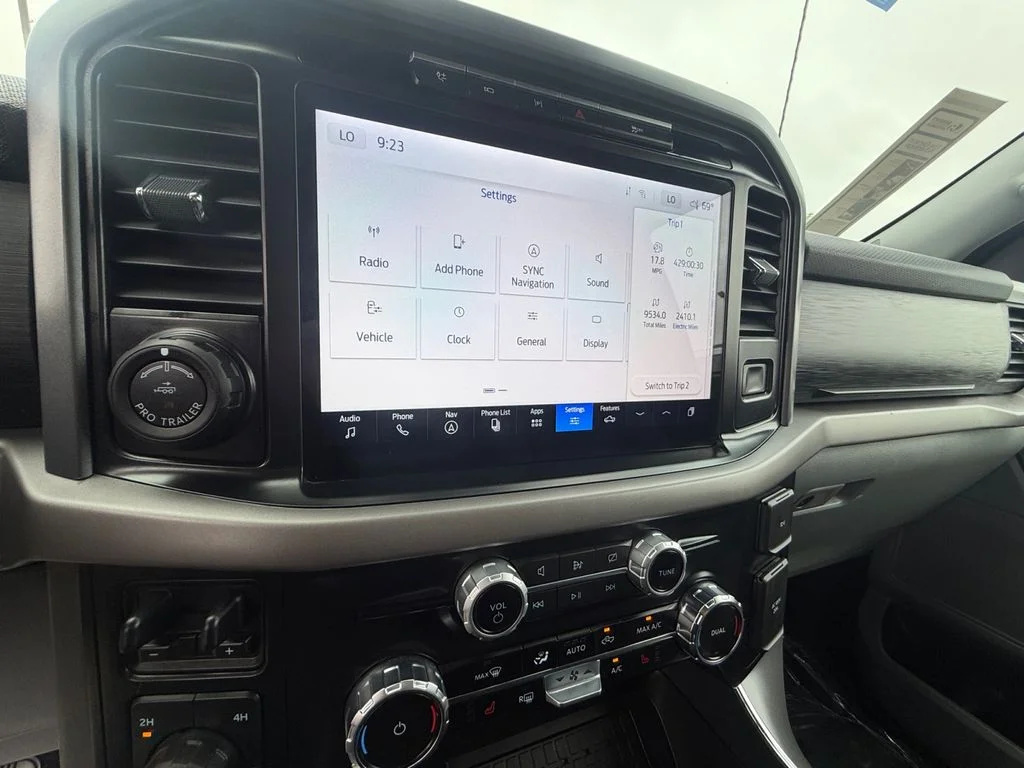 Used 2024 Black Ford XLT image 21