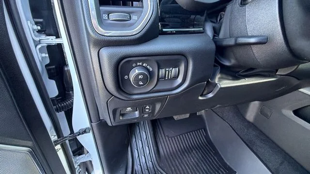 2026 RAM 1500 Laramie - Photo 33