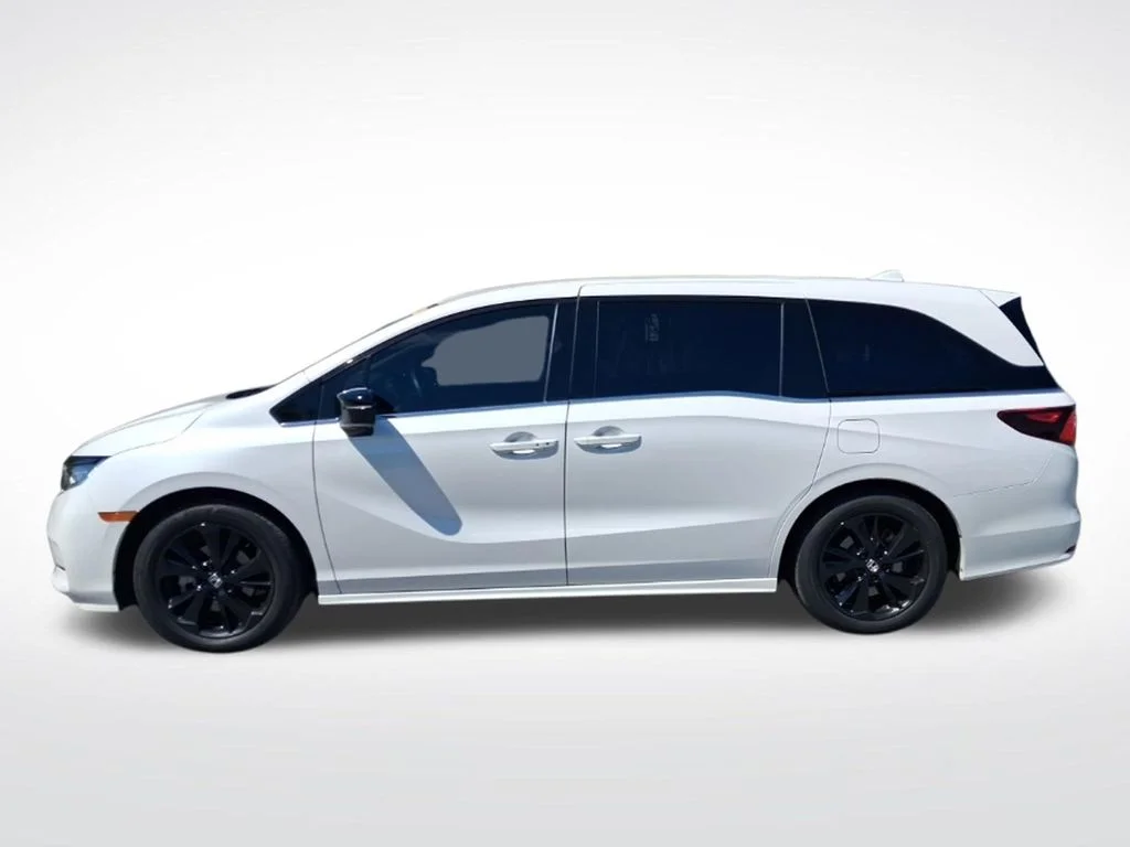 Used 2024  Honda Sport image 10