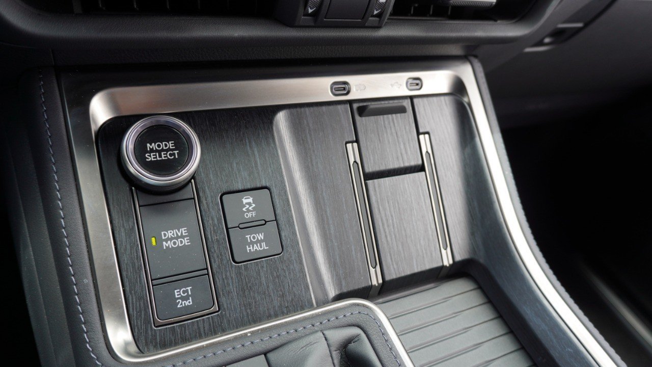 Certified Used 2025 CAVIAR Lexus GX 550 Luxury+ image 19