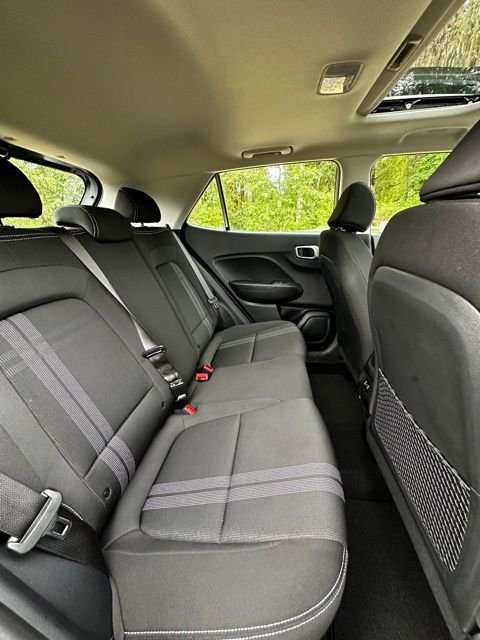 2025 Hyundai Venue SEL - Photo 17