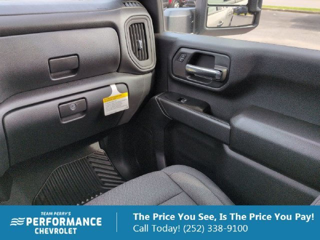 2026 Chevrolet Silverado 2500 HD Custom - Photo 16