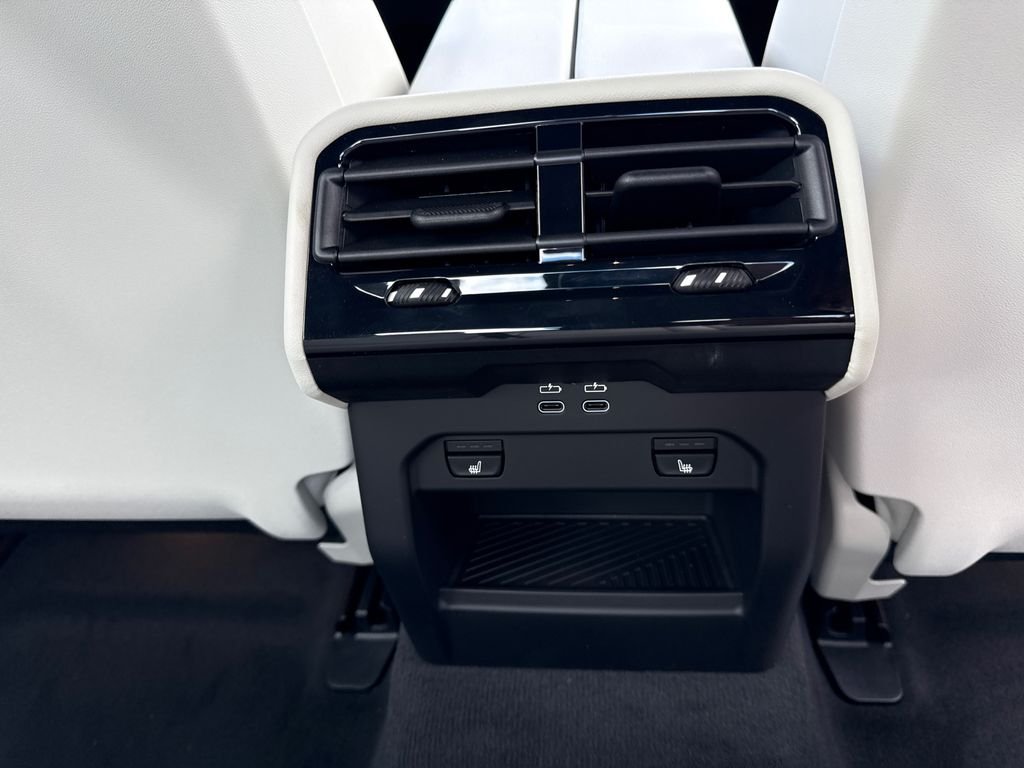 2026 BMW 5 Series 530i - Photo 16