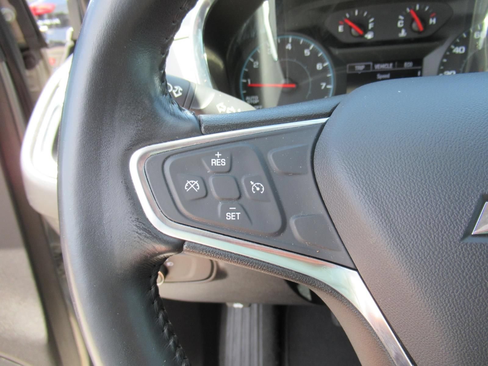 Used 2018 PEPPERDUST METALLIC Chevrolet LT image 22