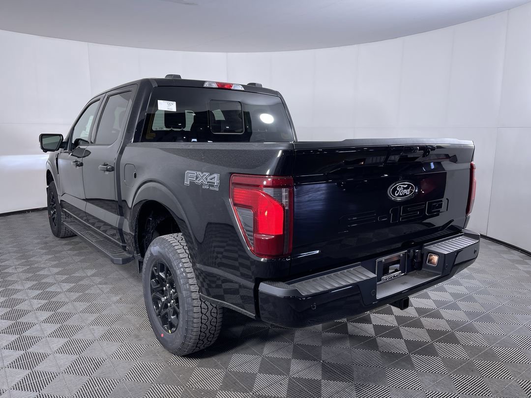 New 2026 Agate Black Metallic Ford XLT image 24