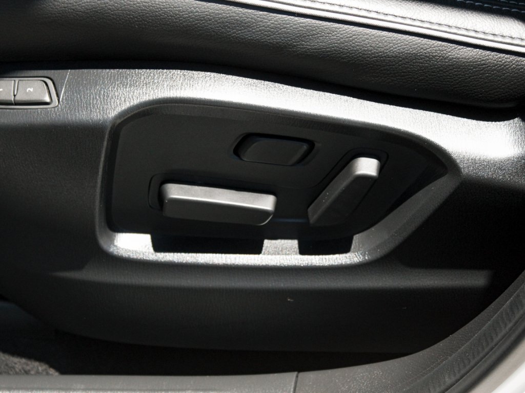 2025 Mazda CX-5 S Preferred package - Photo 10