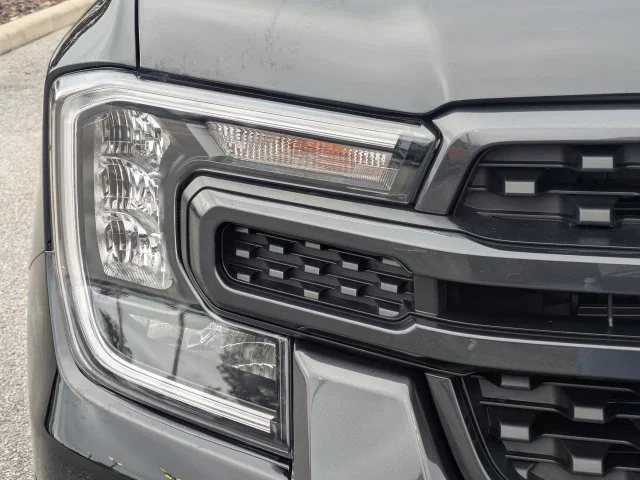 New 2026 Shadow Black Ford XLT image 10