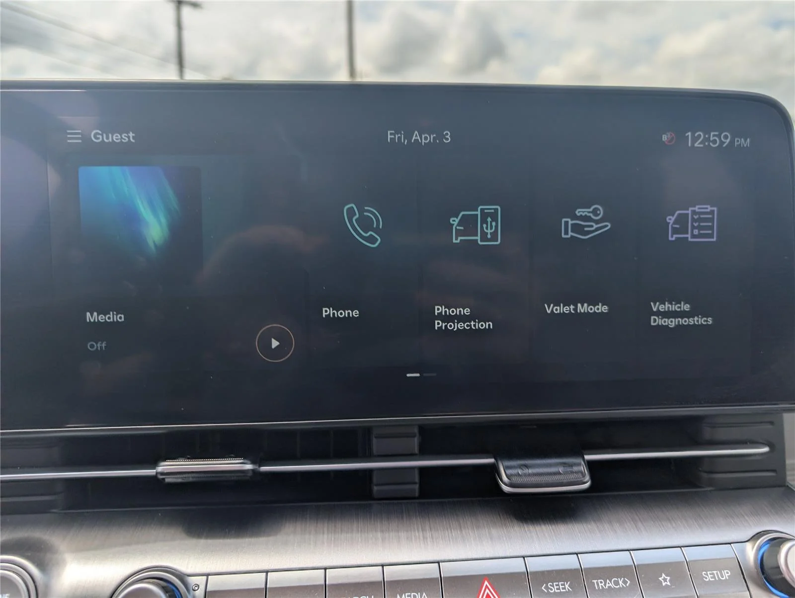 2025 Hyundai Kona SEL - Photo 13