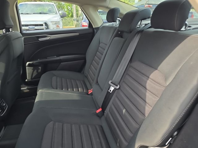 Certified Used 2018 White Gold Metallic Ford SE image 51