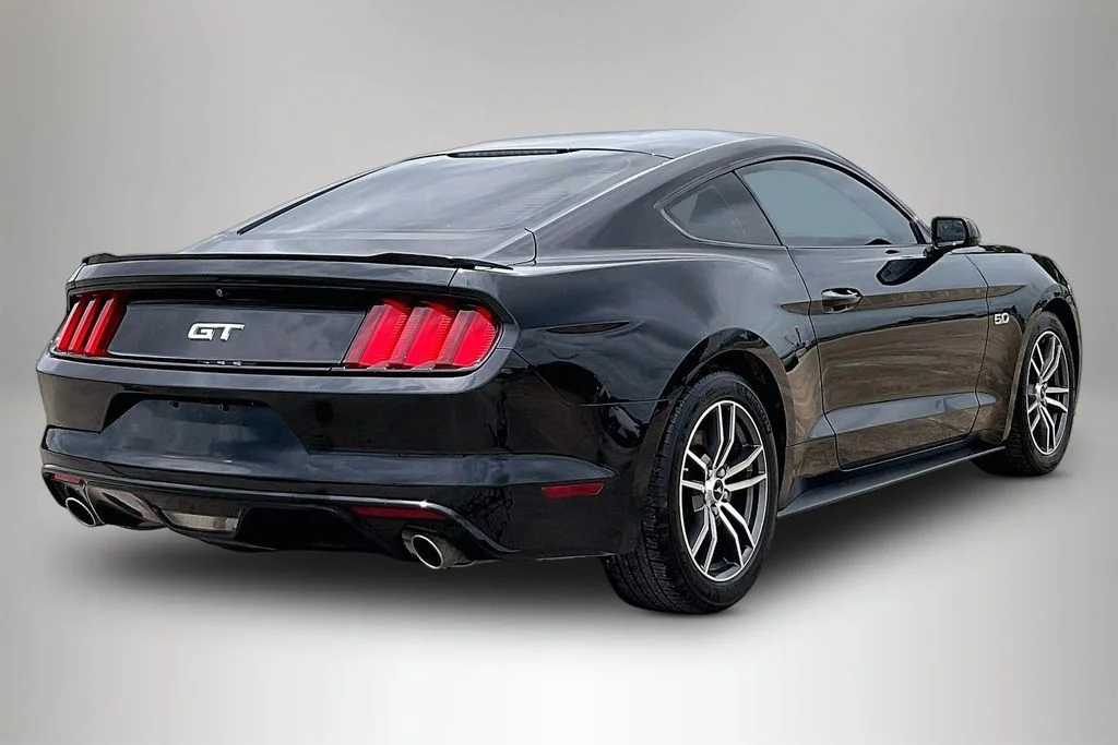 Used 2016 Black Ford GT image 5