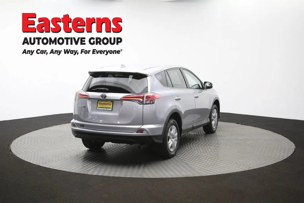 Used 2018 Silver Toyota LE image 38