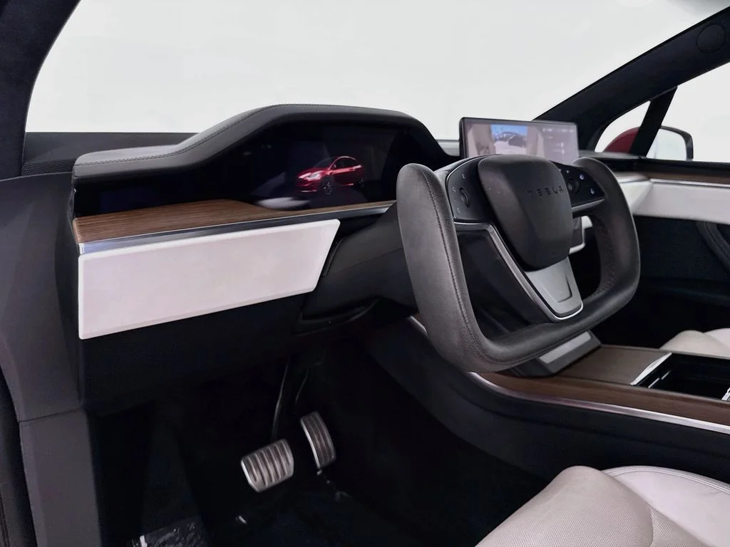 Used 2022 Red Tesla Base image 9