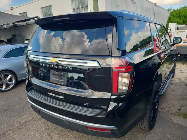 Used 2022 BLACK Chevrolet LT image 3