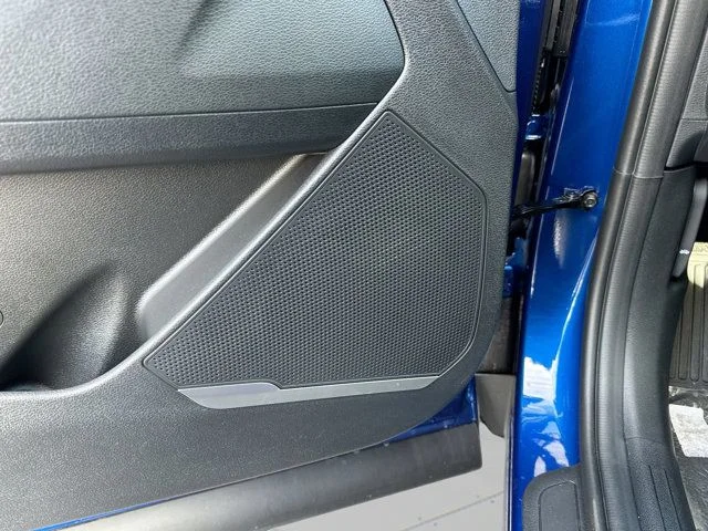 Used 2025 Blue Kia EX image 17