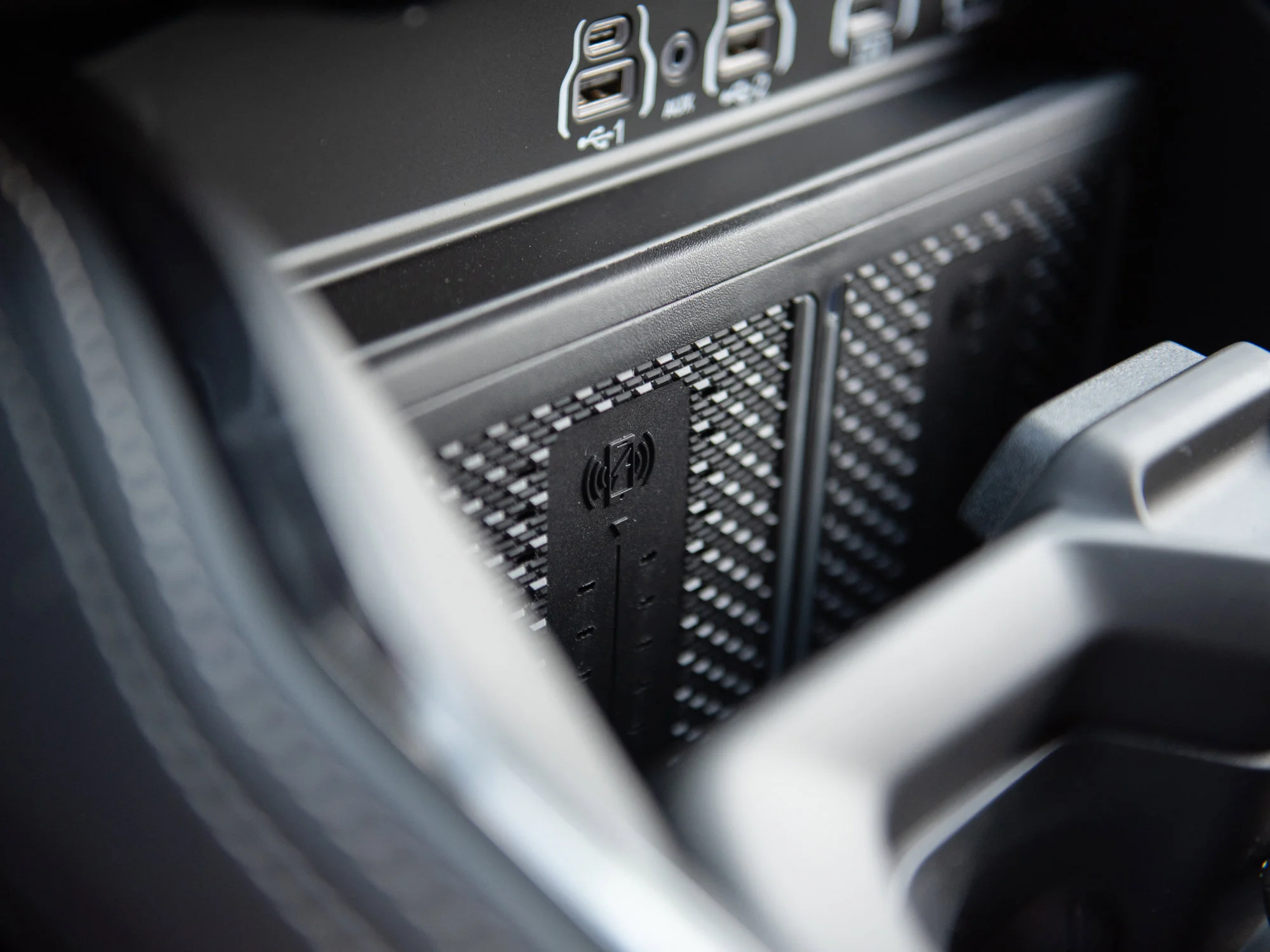 New 2026 White RAM Limited* image 21