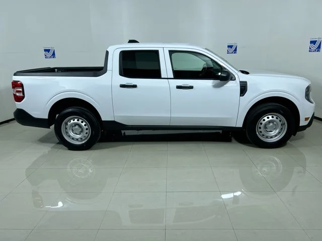 New 2026 OXFORD WHITE Ford XL 2.0L Super Crew Cab image 9