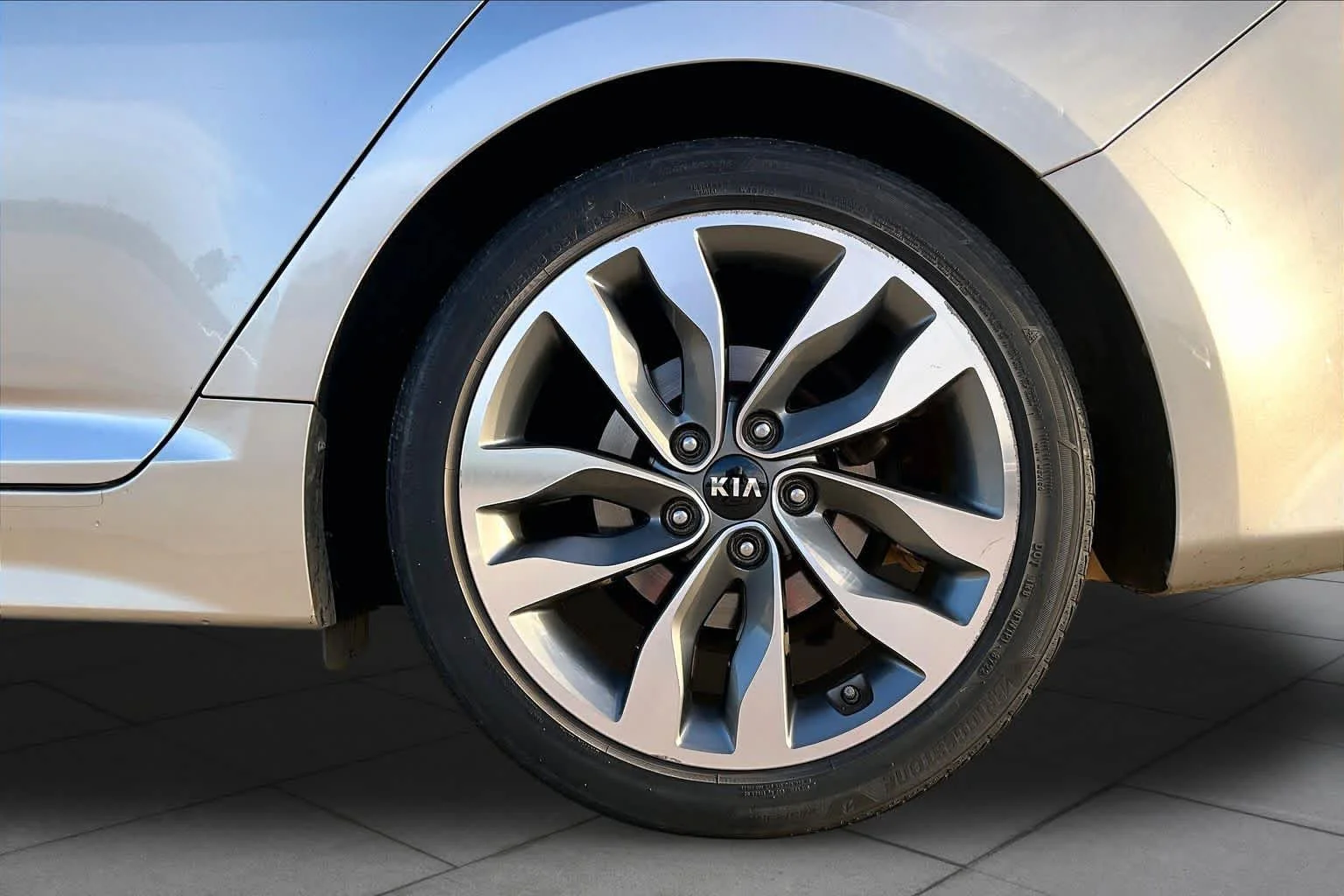 Used 2014 Satin Metal Kia SX Turbo image 10
