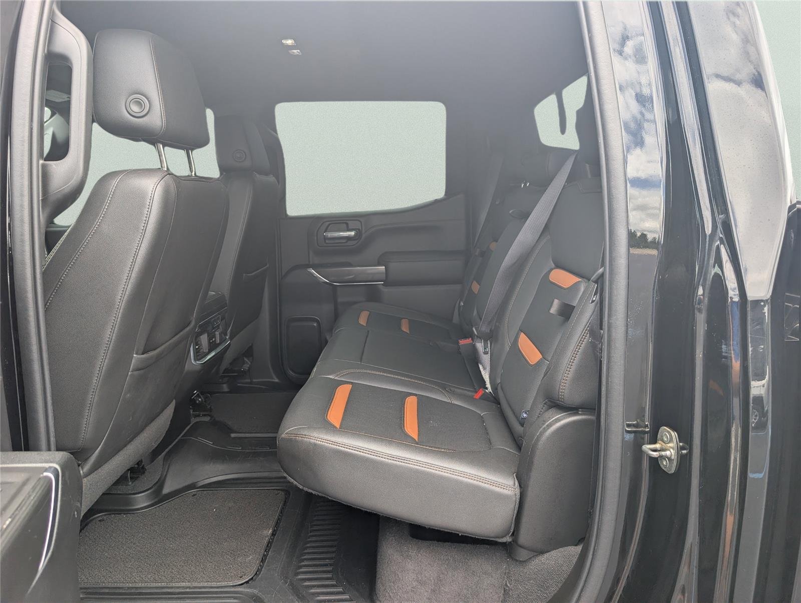 Used 2021 Onyx Black GMC AT4 image 30