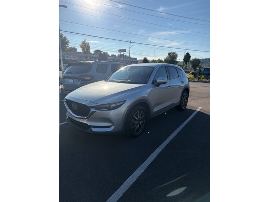 Used 2018 SONIC SILVER META Mazda Grand Touring image 2