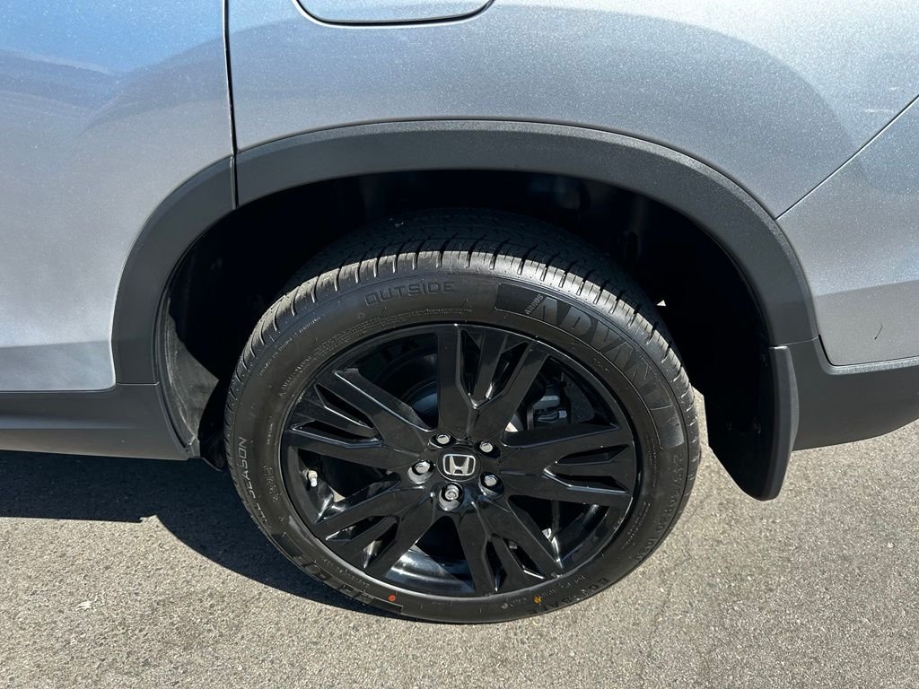 Used 2019  Honda Sport image 11