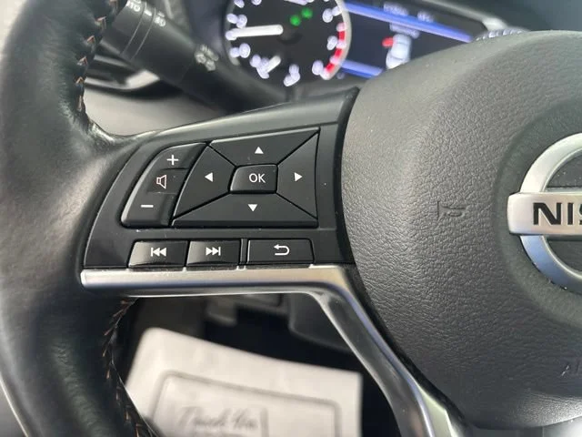 Used 2022  Nissan SR image 12