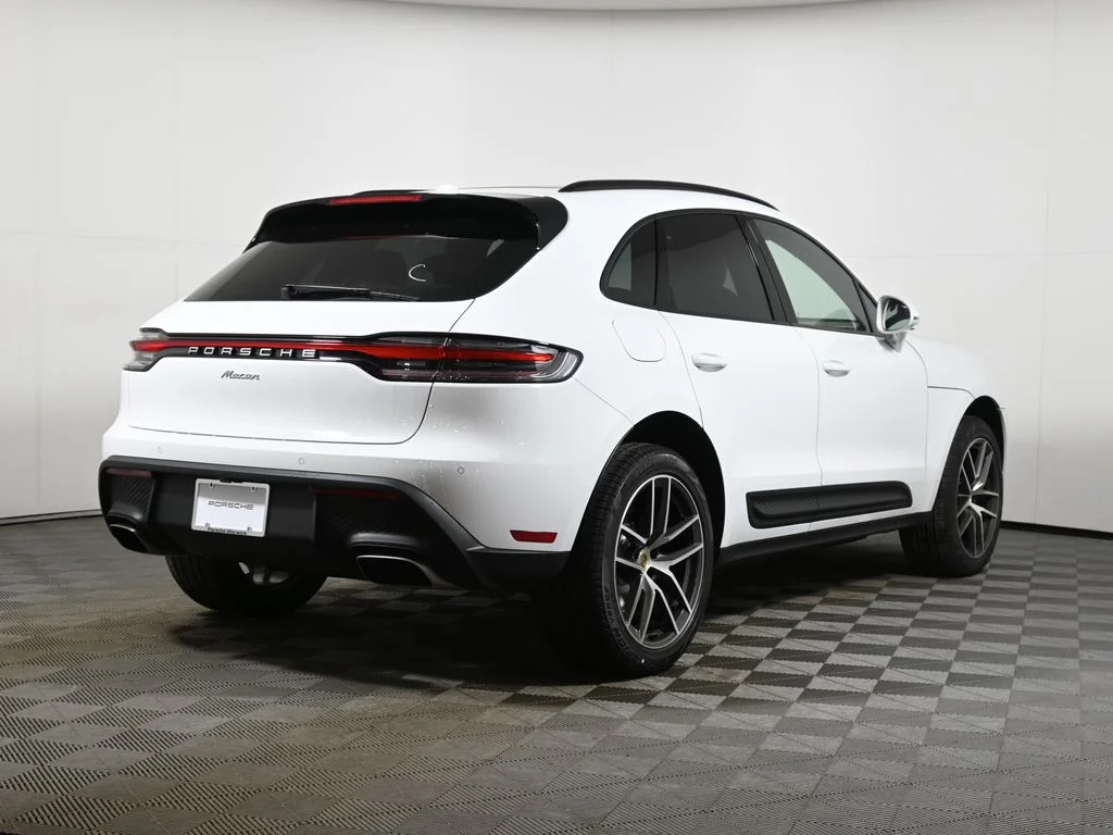 2026 Porsche Macan - Photo 7