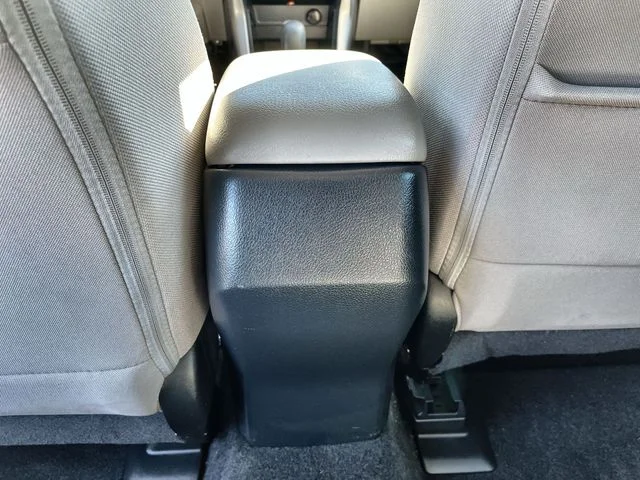 Used 2018 Silver Subaru 2.5i Premium image 24