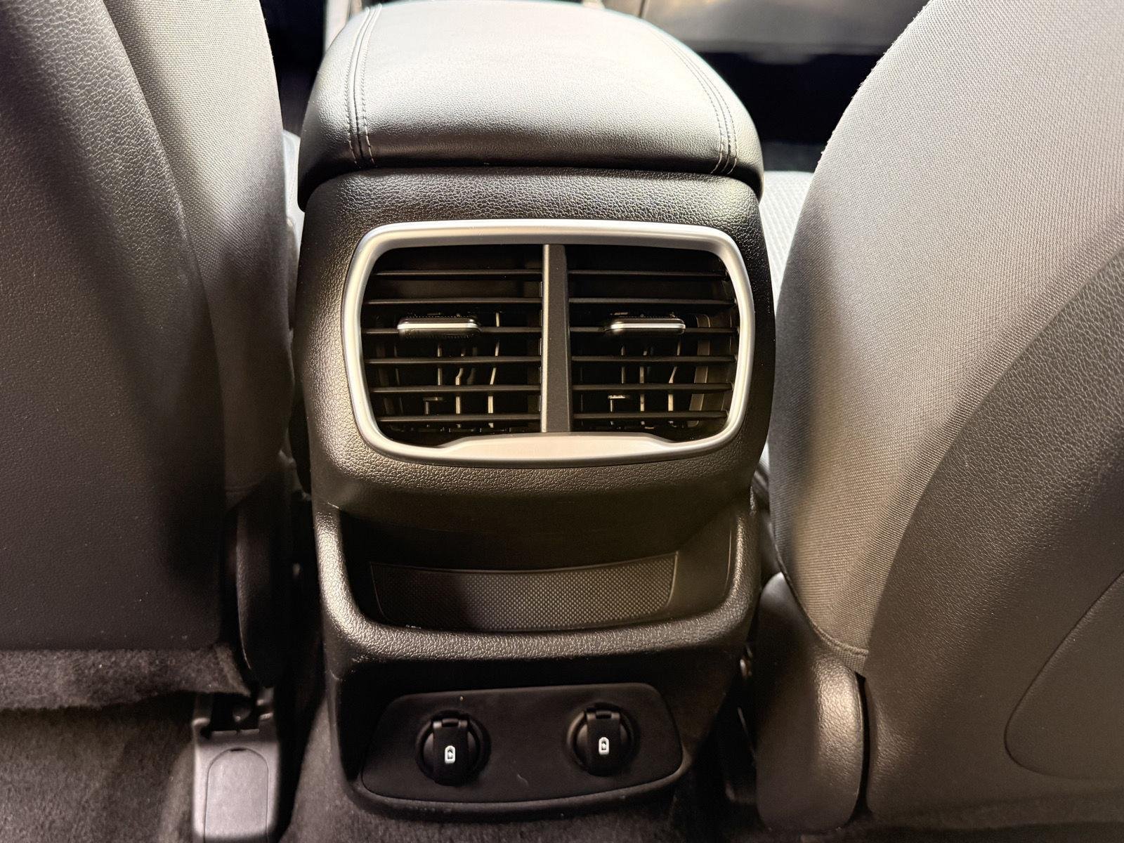 Used 2019 Stormy Sea Hyundai SE image 19