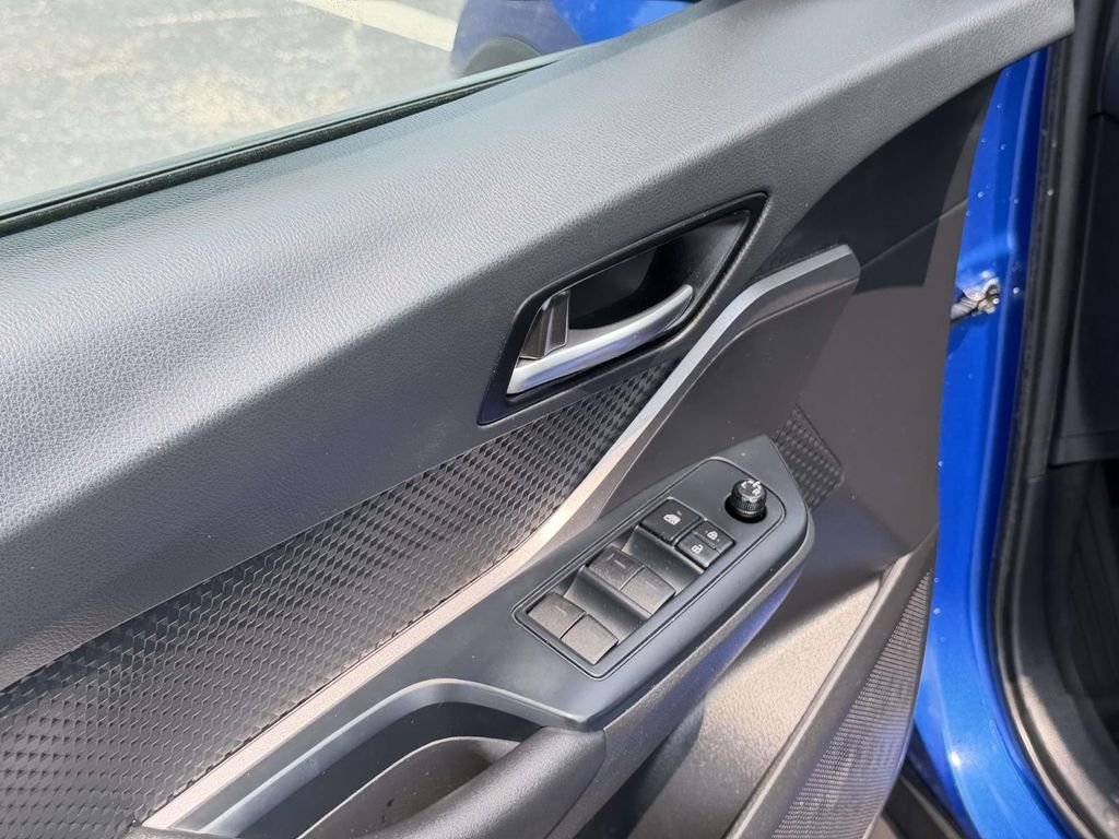 Used 2020 Blue Toyota LE image 17
