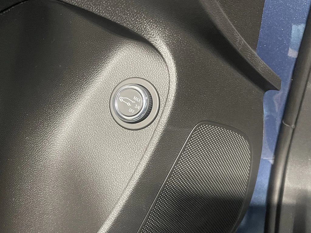 New 2026 Ocean Blue Metallic Buick Preferred image 27