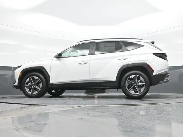 New 2026 White Hyundai SEL Premium image 20