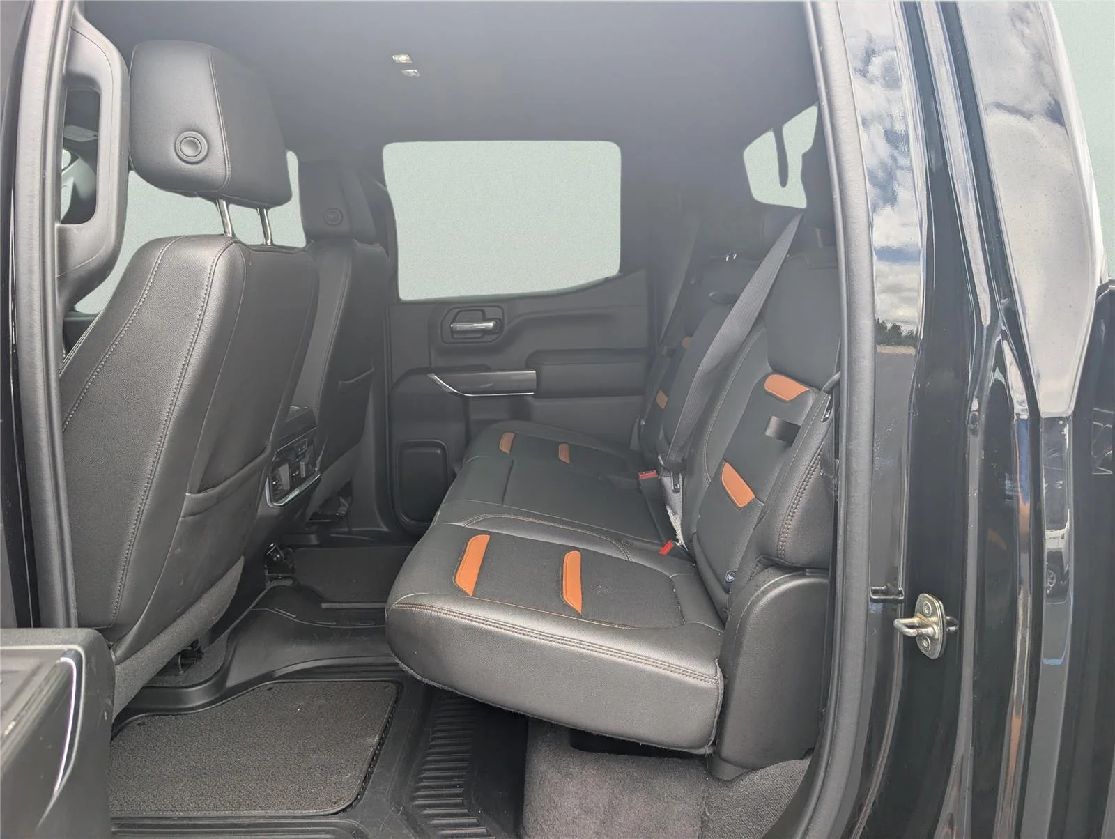 Used 2021 Onyx Black GMC AT4 image 30
