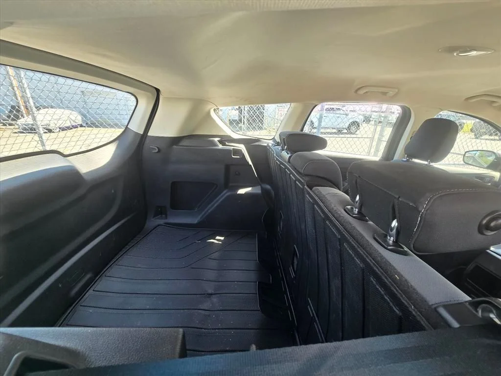 Used 2019 Gray Ford S image 7