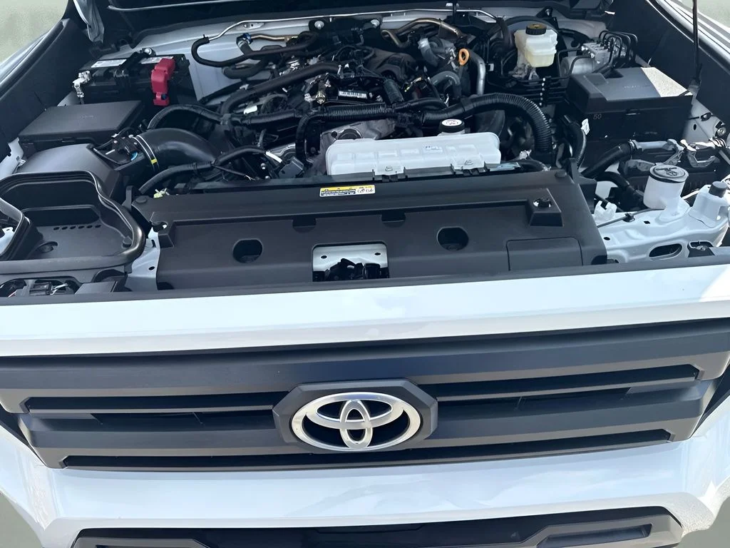 Used 2025 White Toyota SR image 21