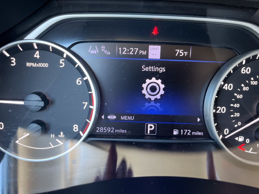 Used 2024 White Nissan SL image 16