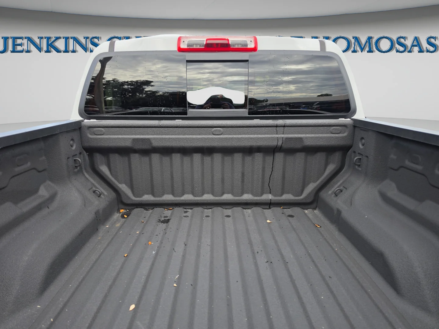 Used 2023 Summit White Chevrolet 4WD LT image 15