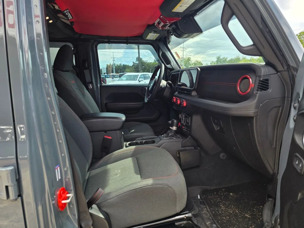Used 2024 Gray Jeep Rubicon image 14