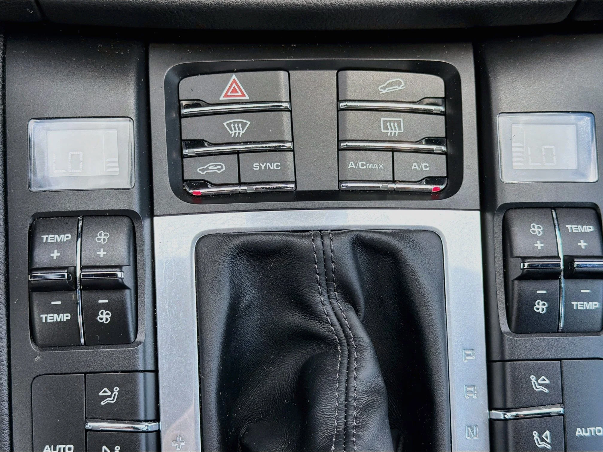 Used 2019 Blue Porsche Base image 33