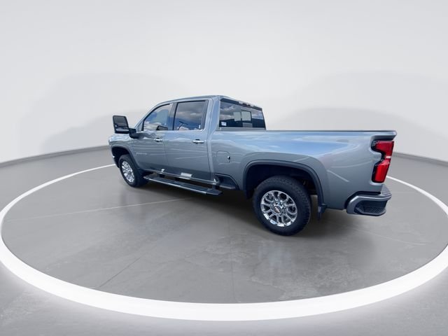 Used 2025 Gray Chevrolet LTZ image 6