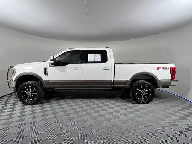 Used 2022 White Ford Lariat image 4