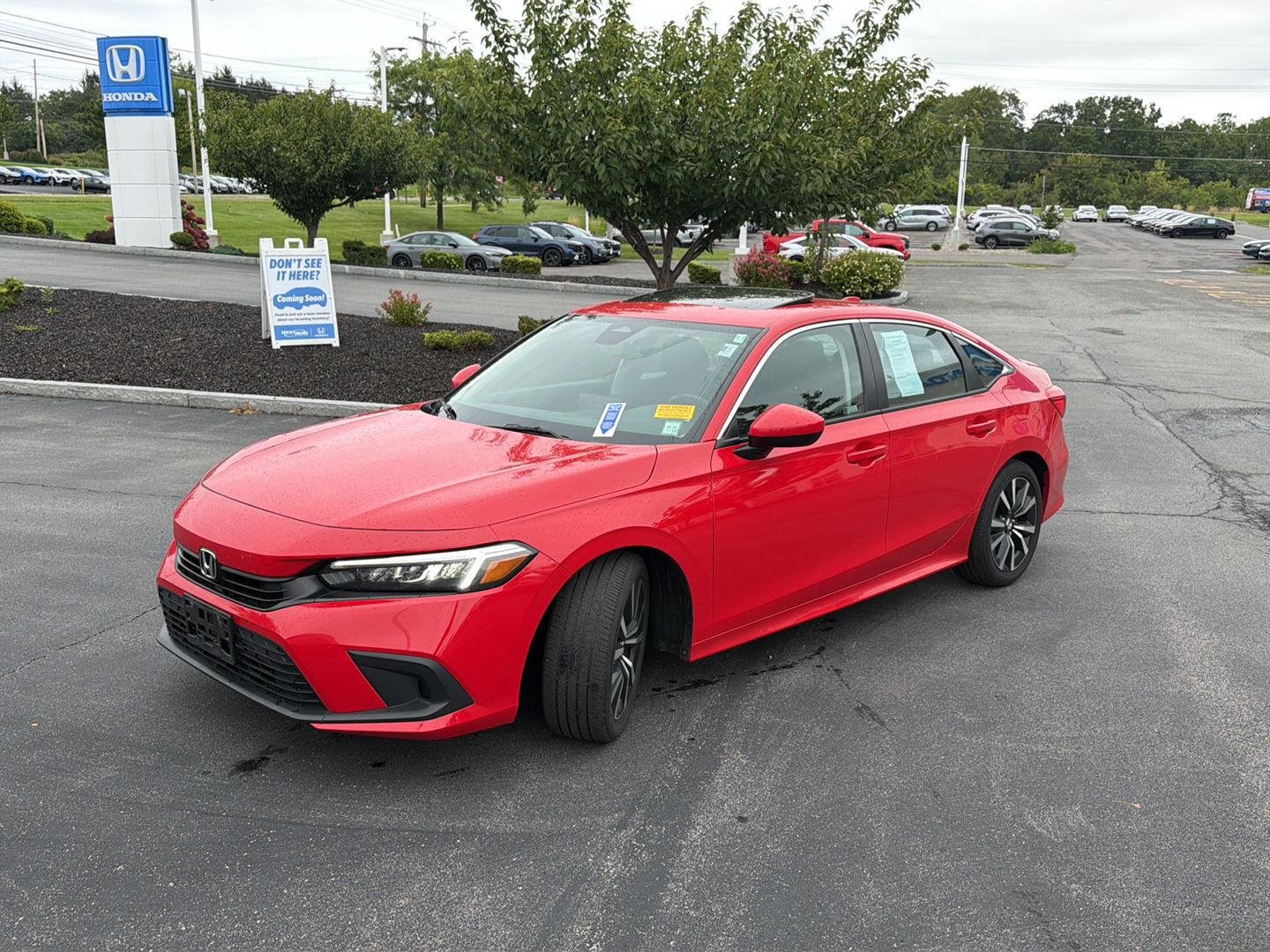 Used 2024 Rallye Red Honda EX image 3