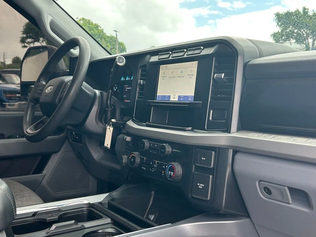 Certified Used 2024 Black Metallic Ford XLT image 25